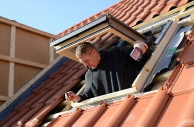 Pose de fenêtres de toit Velux à Biécourt